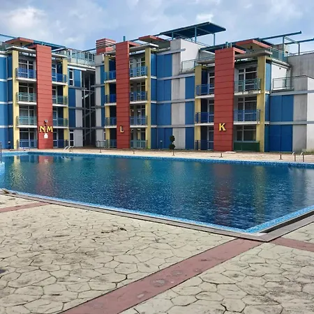 Sunny Elit 4 - With Balcony Σάνι Μπιτς